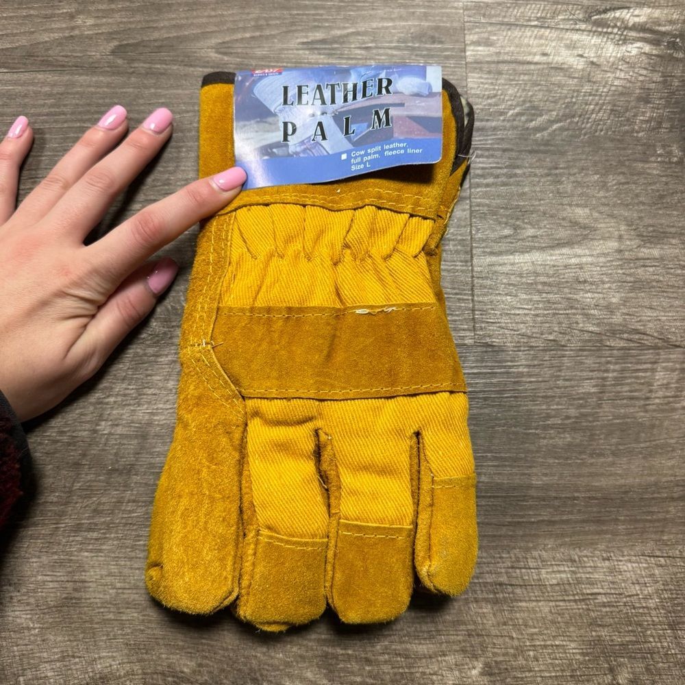 East Gloves & Safety Cow Split Leather Palm Gloves Size Large NWT